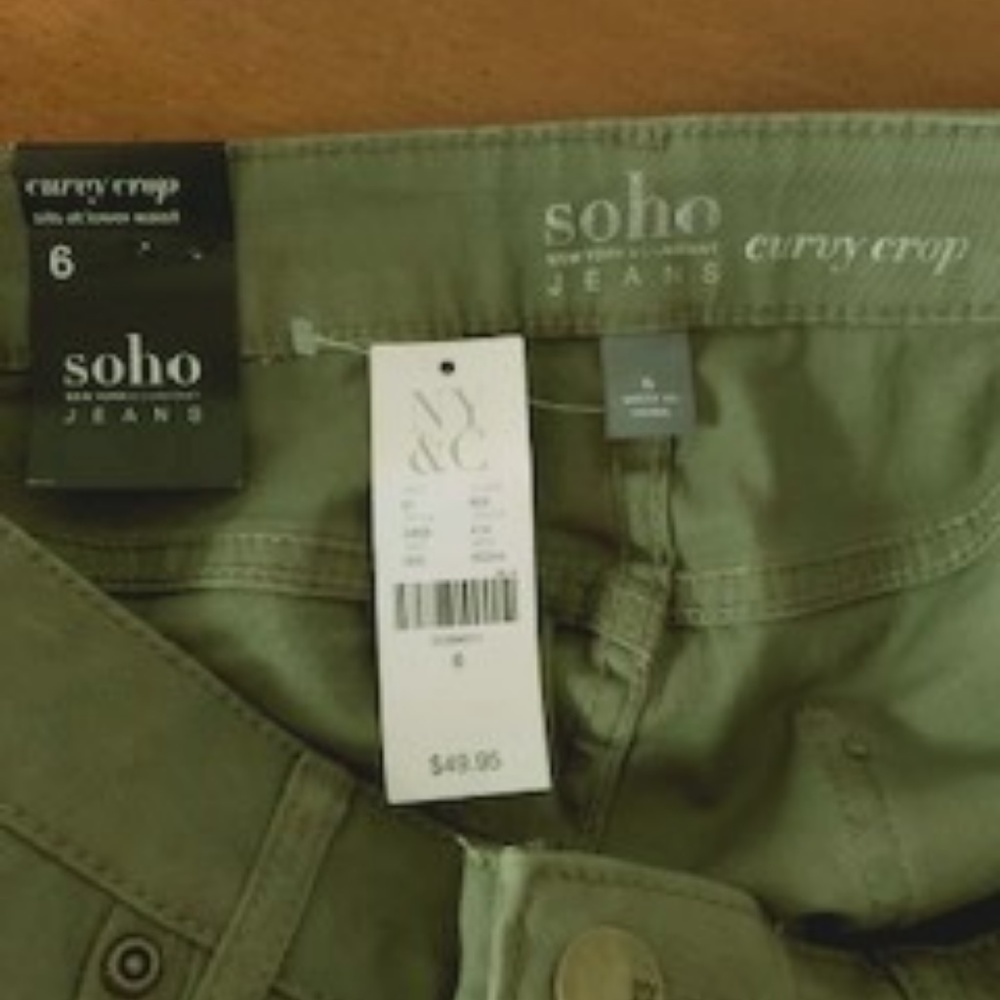 NY&Co Curvy Crop Capri Jeans - Army Green NWT